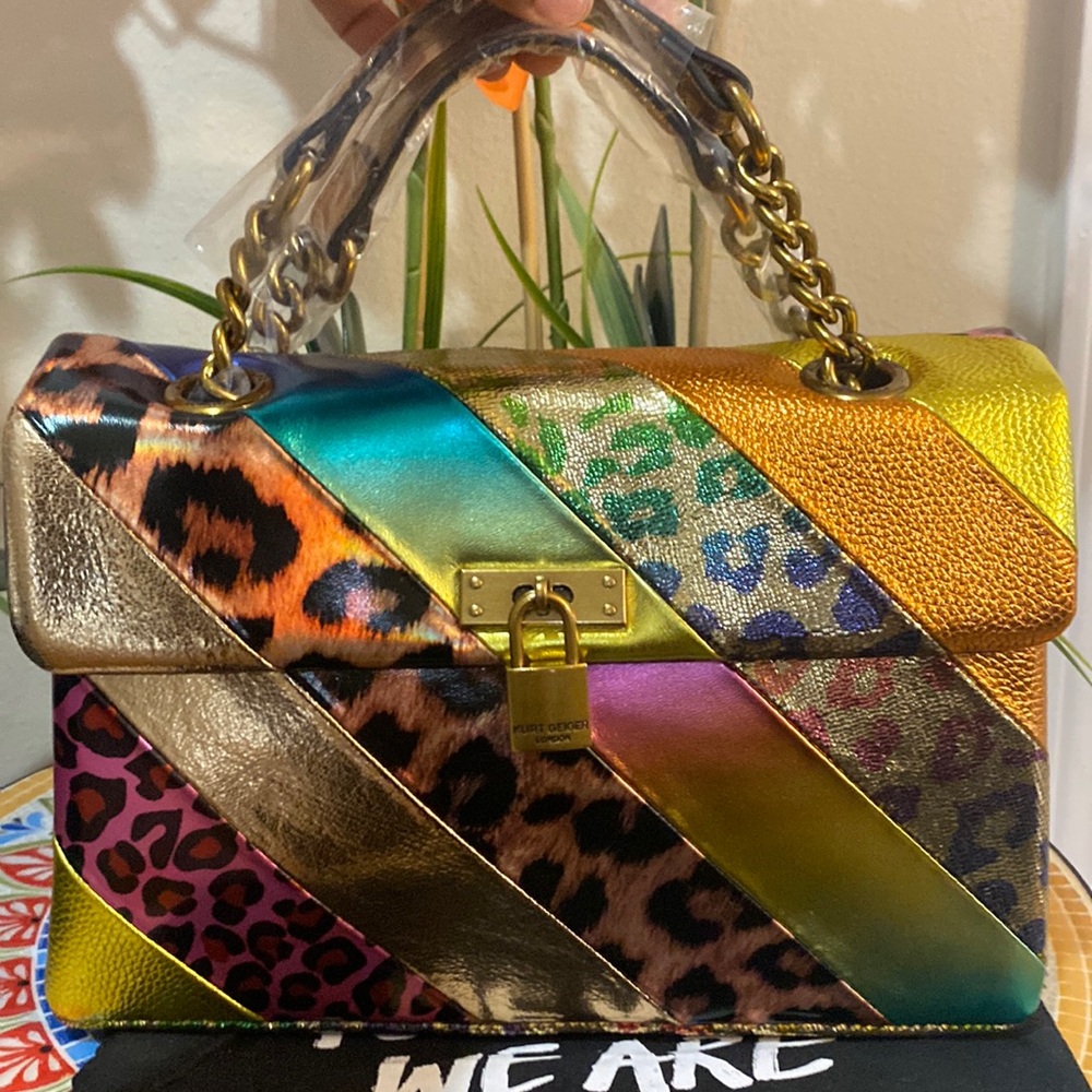 kurt geiger London Brixton Lock BagKurt Geiger London